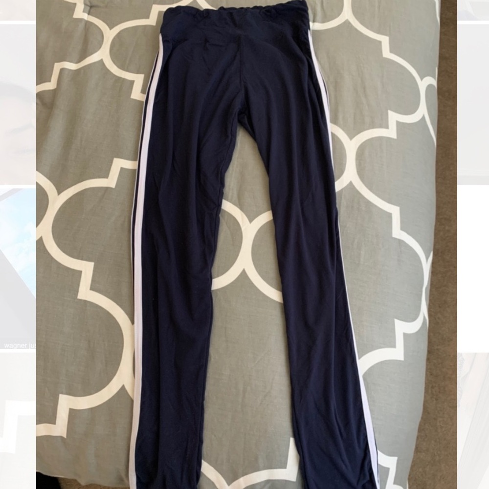 Super Soft Navy Leggings with White Stripe
